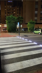 Ejemplo paso iluminado calle Mateo Seoane Sobral