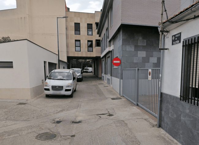 Desperfectos en Calle Plutón con Sagitario